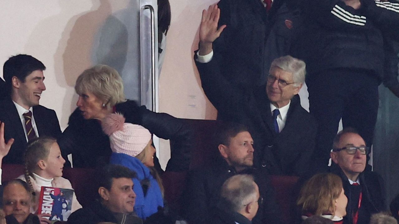 Arsène Wenger enjoys ‘special' surprise return to Emirates Stadium as Arsenal beats West Ham