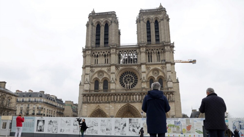 Ancient Burial Discovered Under Paris Cathedral