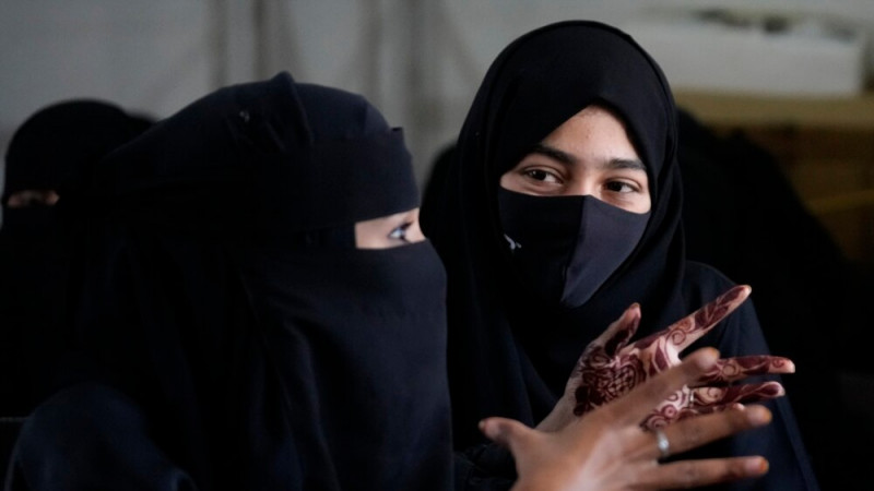 Muslim Students in India Fight School Bans on Head Coverings