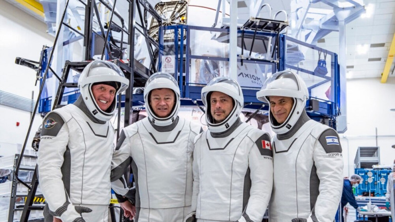 First Private Astronaut Crew Launches to Space Station