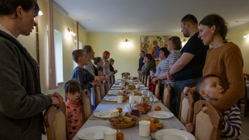 Ukrainian Nuns Open Doors to the Displaced