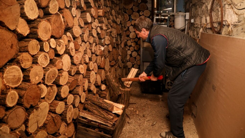 Europe Turns to Firewood during Energy Crisis