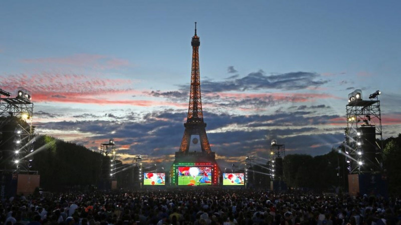Paris, Other French Cities Will Not Broadcast World Cup in Public Areas