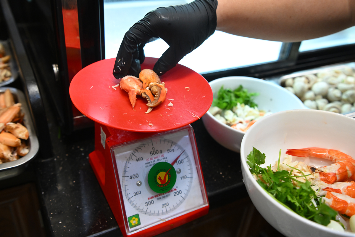 What's inside Hanoi's priciest crab noodle soup?