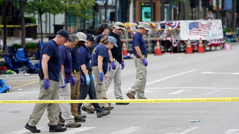 July 4 Shooting Near Chicago Leaves at Least 7 Dead