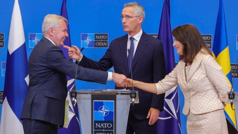 NATO Allies Sign Agreement Permitting Sweden, Finland to Join