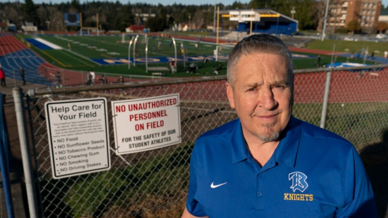 Groups Say Decision in Favor of Praying Coach Could Harm Students
