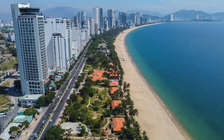 Nha Trang reclaims resort beach for public use