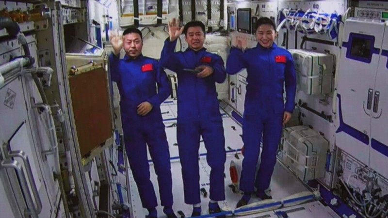 Chinese Astronauts Set Up New Laboratory on Space Station