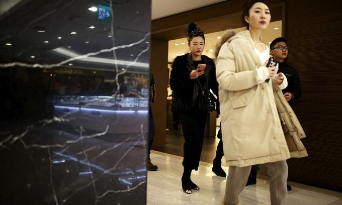 South Korea takes action as Chinese tourists forced to buy overpriced items