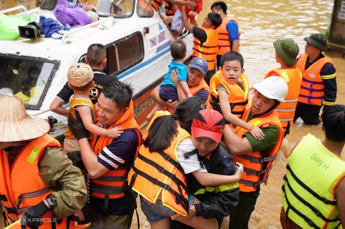 Vietnam strengthens rescue efforts as typhoon Yagi's aftermath causes widespread havoc