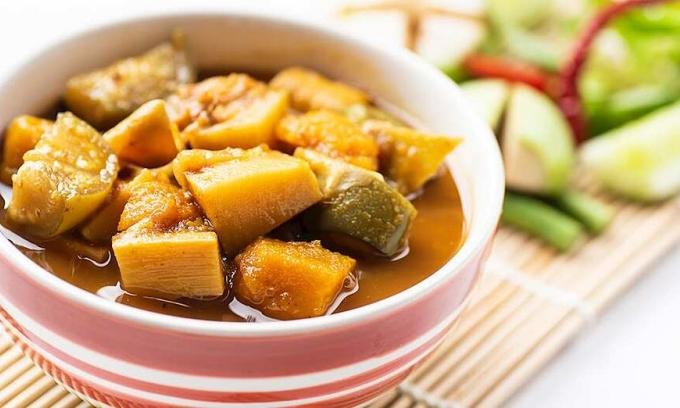 Thais outraged as signature curry voted world's worst dish