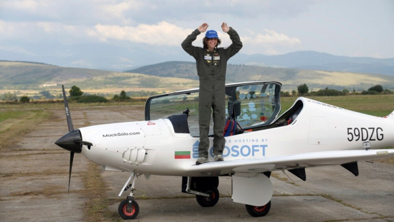 17-year-old Sets Record for Flying Alone Around the World