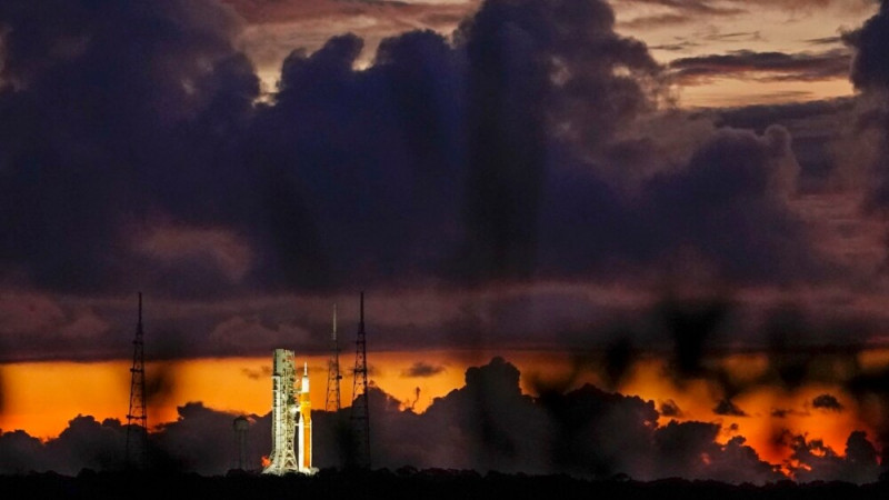 Engine Problem Delays NASA Moon Rocket Launch