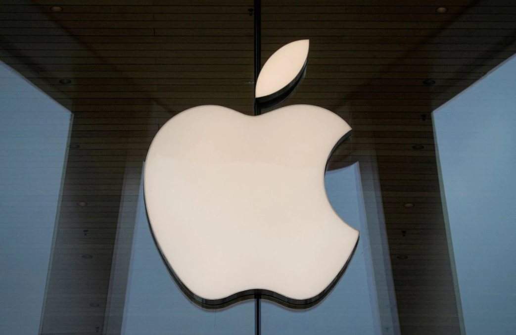 Workers at second Apple store vote to join union