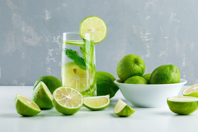 6 fruits that assist in detoxification and alleviating fullness