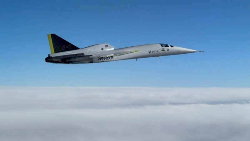 New US Jet Breaks Sound Barrier in First Flight Test