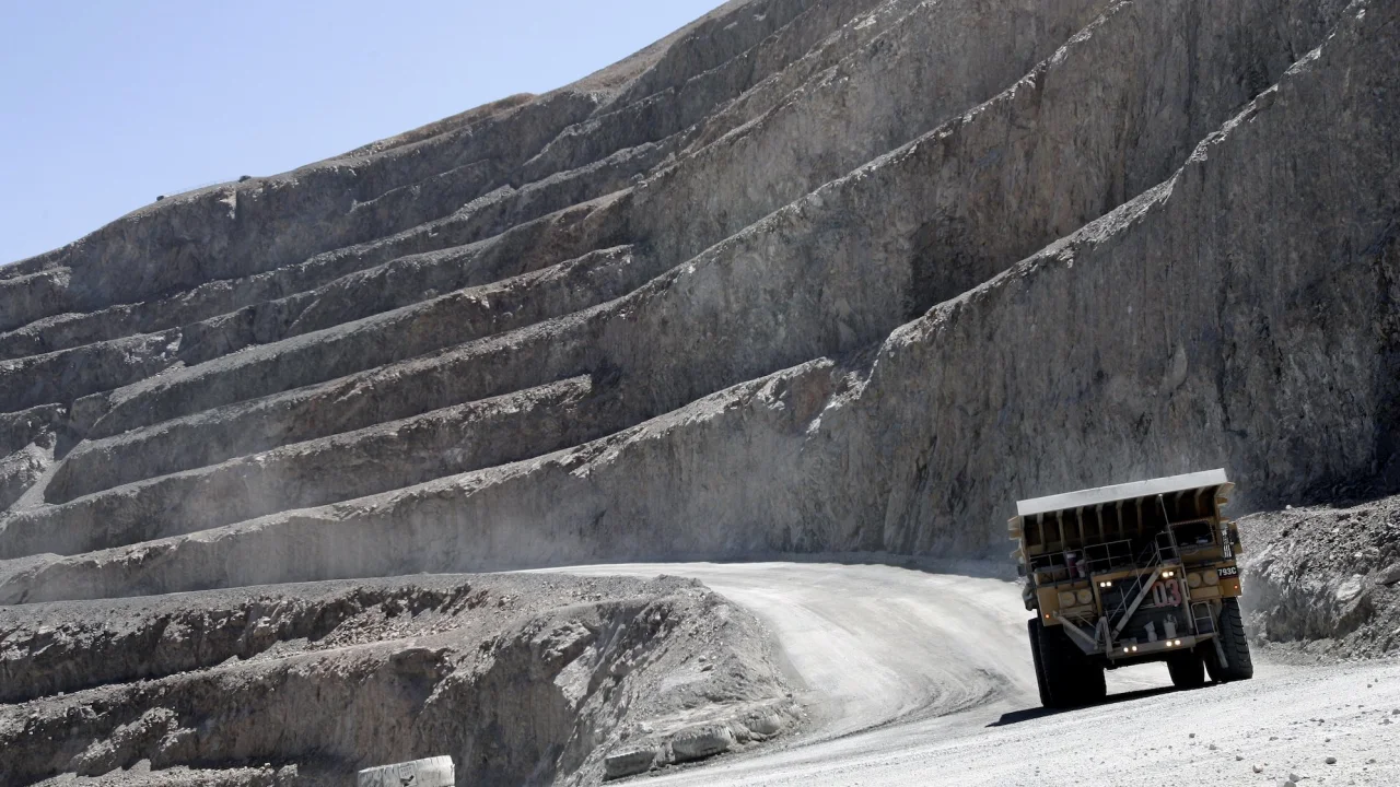 Australian gold miner Newcrest backs Newmont's $17.8 billion offer